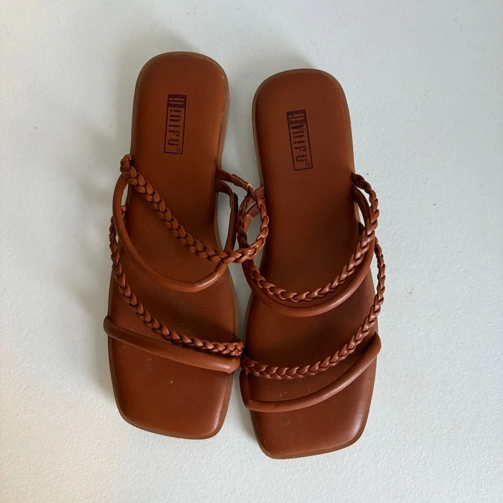IDIFU Women Brown Braided‎ Strap Square Toe Flat Sandals Size 8 New